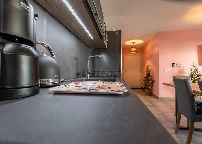 Aquarelles - Modern And Spacious